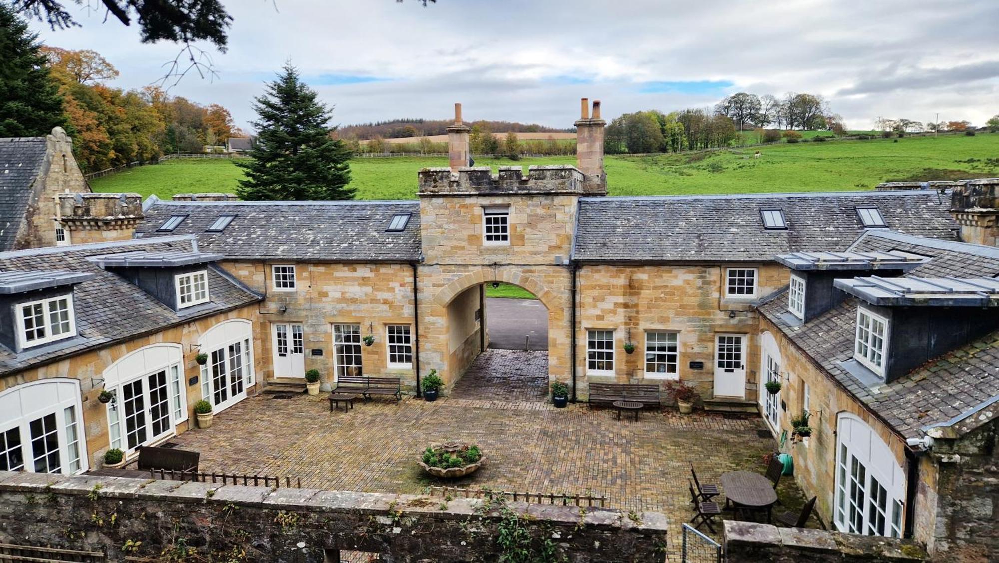 Cloncaird Castle Estate Cottages Maybole エクステリア 写真