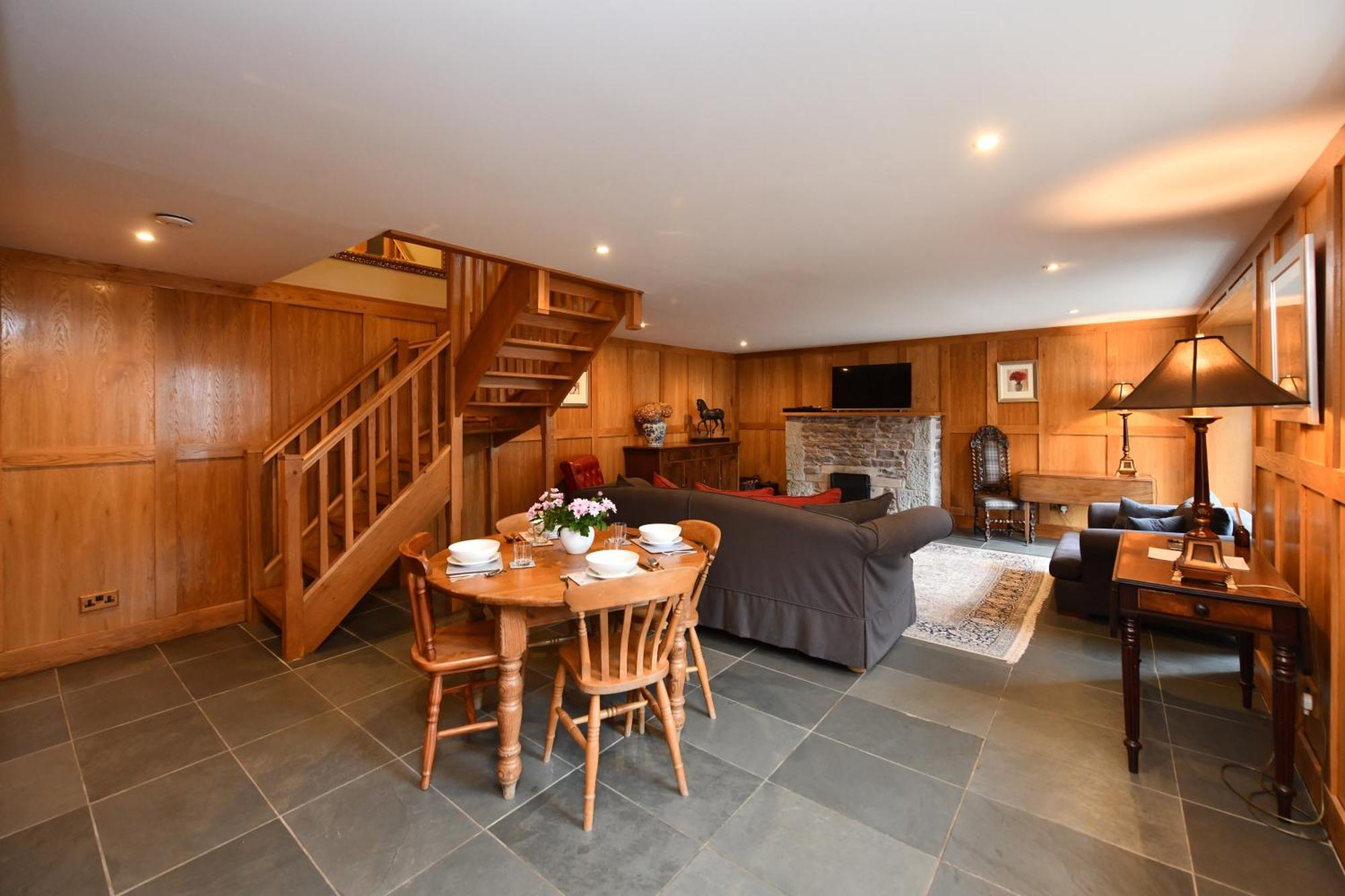 Cloncaird Castle Estate Cottages Maybole エクステリア 写真